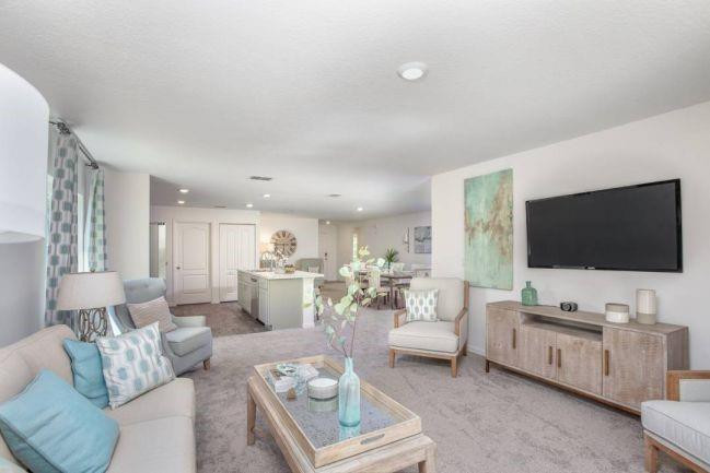 VERO LAKE ESTATES UNIT H-1 - Residential