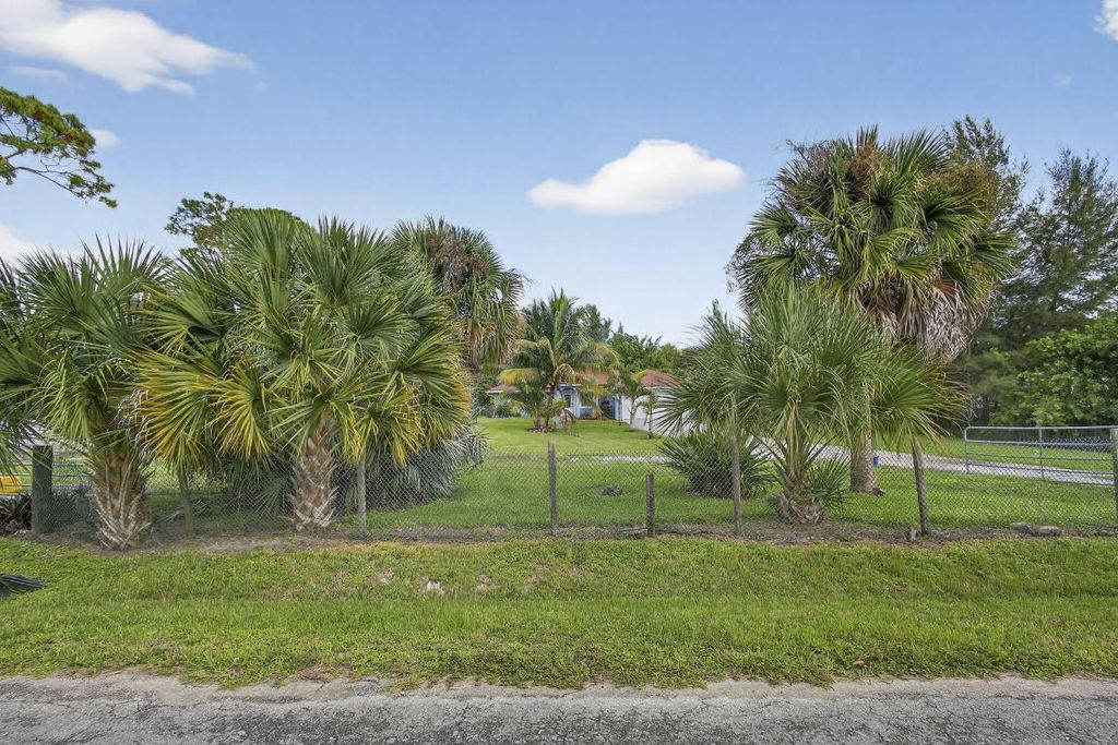 Photo of 11415 40th Street N, Royal Palm Beach, FL 33411 (MLS # R11132818)