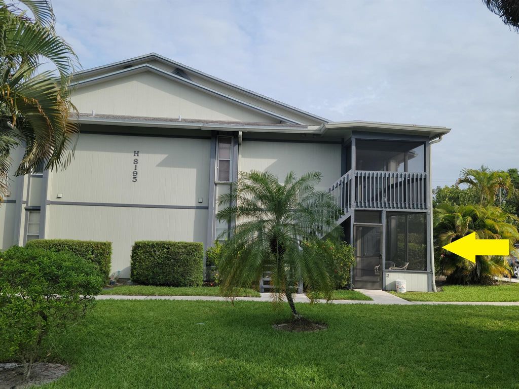 Photo of 8195 SE Croft Circle #H-2, Hobe Sound, FL 33455 (MLS # R10961444)