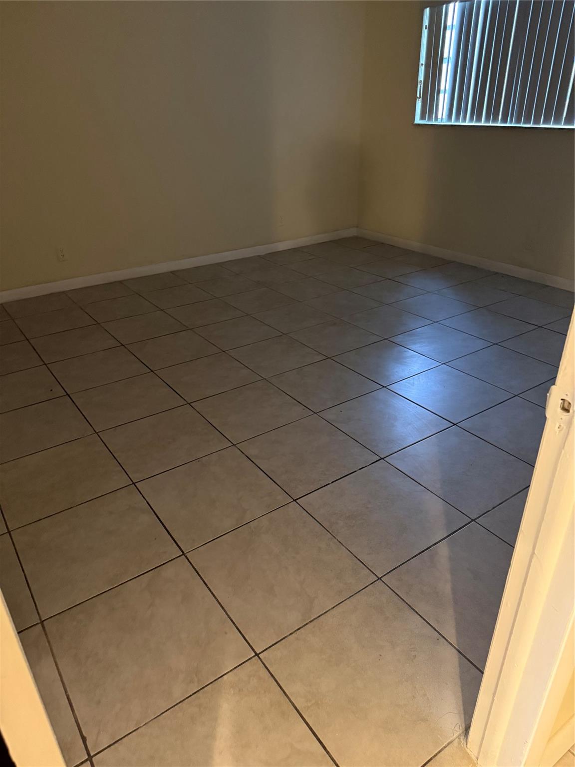 APPLE GREEN - Residential