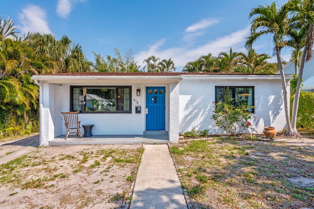 Photo of 919 30th Street, West Palm Beach, FL 33407 (MLS # B26015234)