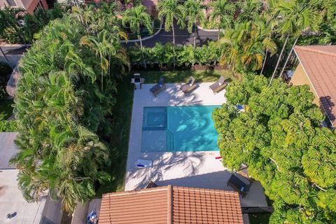 Tiny photo for 1043 N Victoria Park Road #1-2, Fort Lauderdale, FL 33304 (MLS # B26027238)