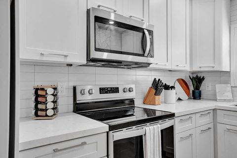 Tiny photo for 1043 N Victoria Park Road #1-2, Fort Lauderdale, FL 33304 (MLS # B26027238)