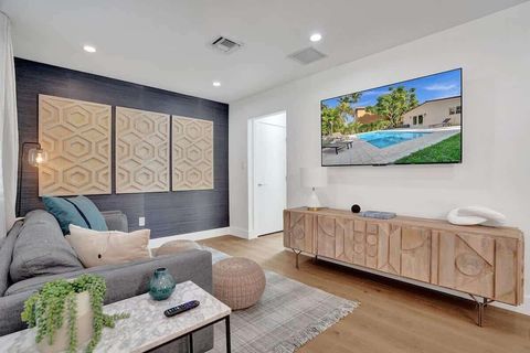 Tiny photo for 1043 N Victoria Park Road #1-2, Fort Lauderdale, FL 33304 (MLS # B26027238)