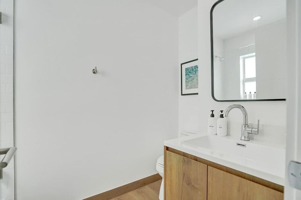 Photo of 1043 N Victoria Park Road #1-2, Fort Lauderdale, FL 33304 (MLS # B26027238)