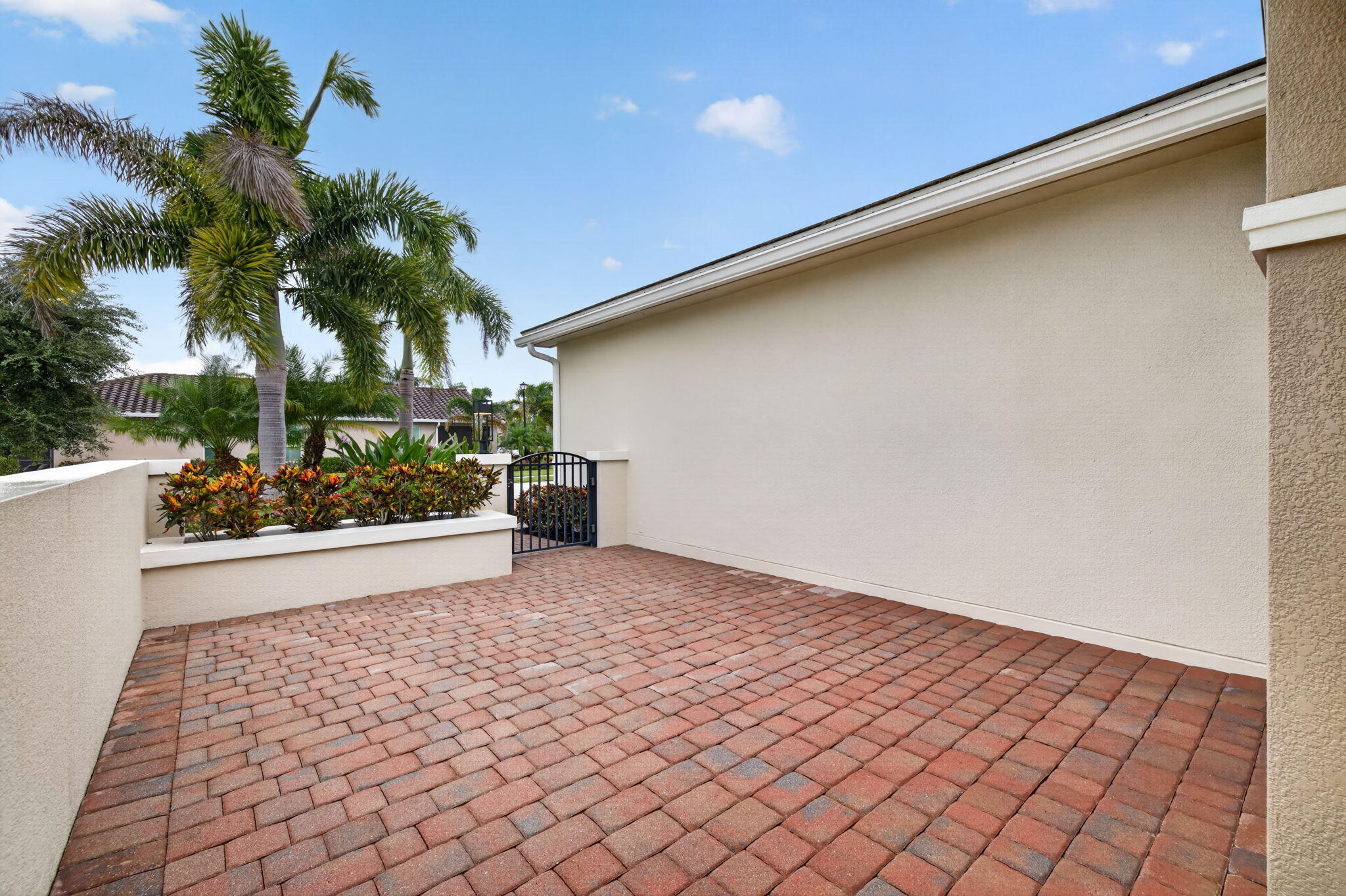 9907 SW Trumpet Tree Circle