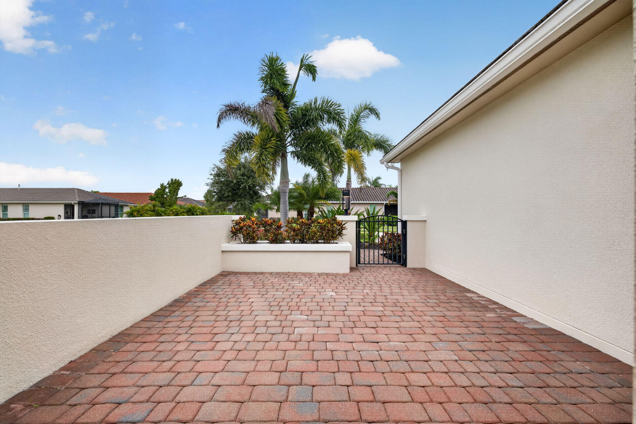 9907 SW Trumpet Tree Circle