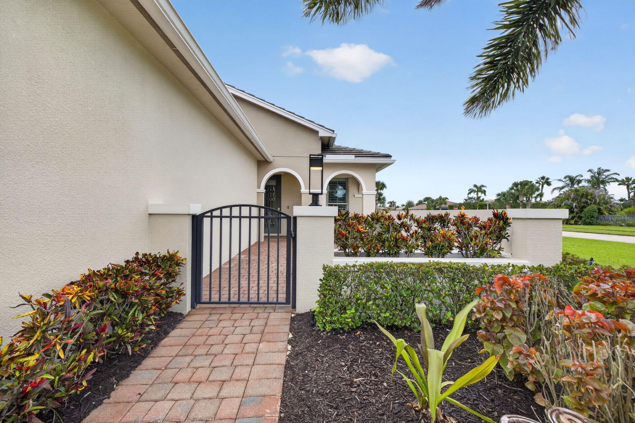 9907 SW Trumpet Tree Circle