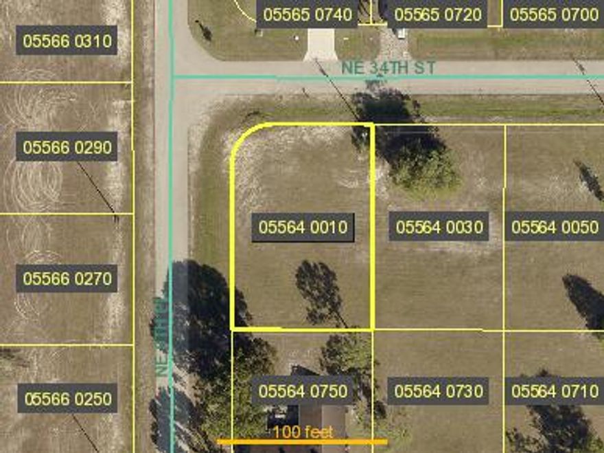 CORNER LOT - PRIME RESIDENTIAL NORTH CAPE CORAL - This is a perfect building site on a corner lot in N Cape Coral's growing residential area. This high and dry, flat is a cleared lot that offers an exceptional opportunity to build your dream home in an established, no HOA restrictions community.
Located minutes from shopping, dining, schools, and recreation including golf courses, parks, & boating facilities. Near to Ft Myers, SW Florida Int'l Airport & major highways. 
Located in a rapidly developing area of N Cape Coral, this property is ideal for a primary residence or investment. Build your piece of Southwest Florida paradise in a community known for its canals and outdoor lifestyle. Cash offers only.
In addition, this generous space offers you the possibility of designing a dream