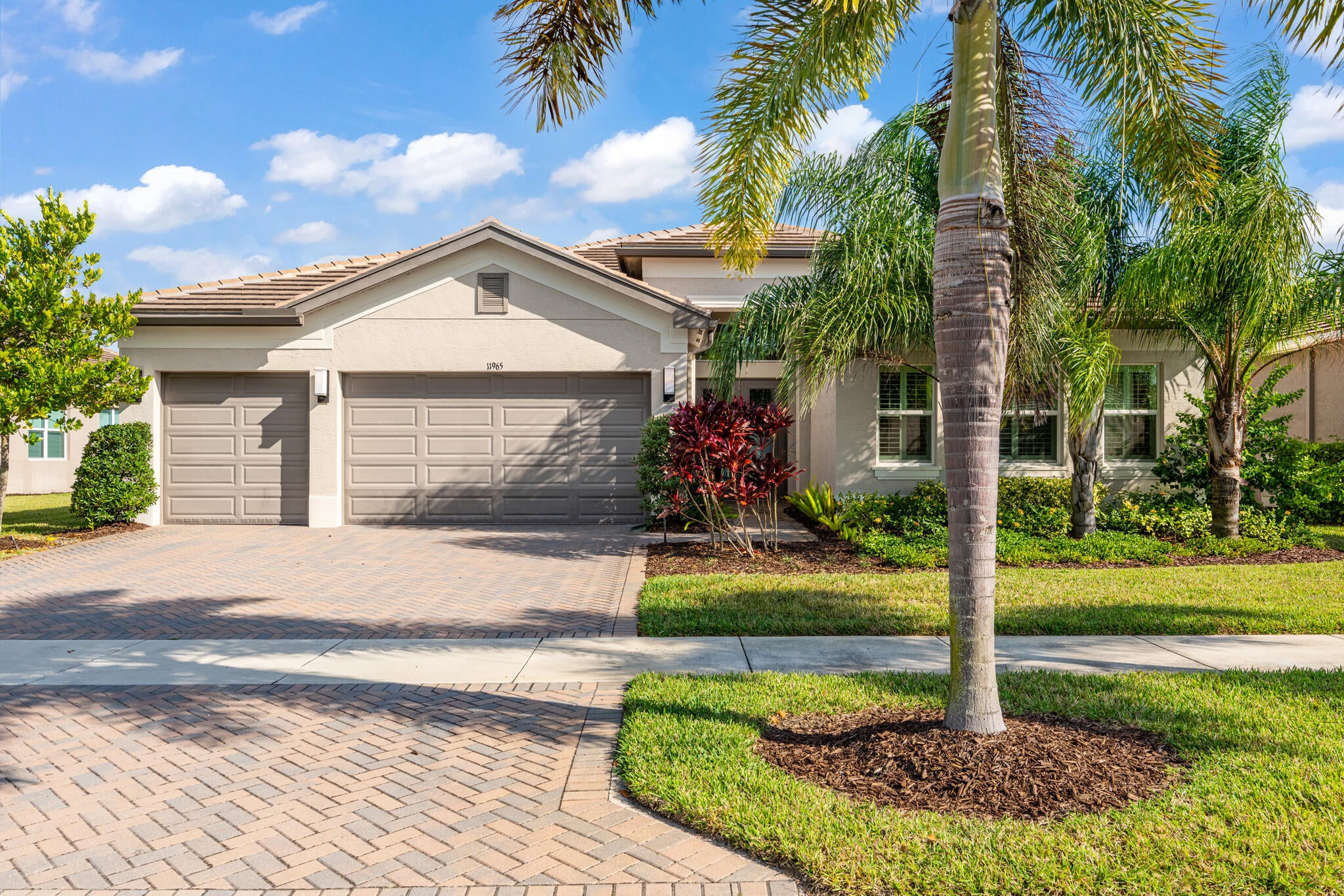 11965 SW SANDY BAY Circle