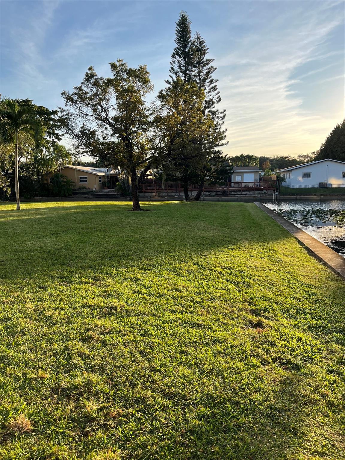 Royal Park Condominium - Residential