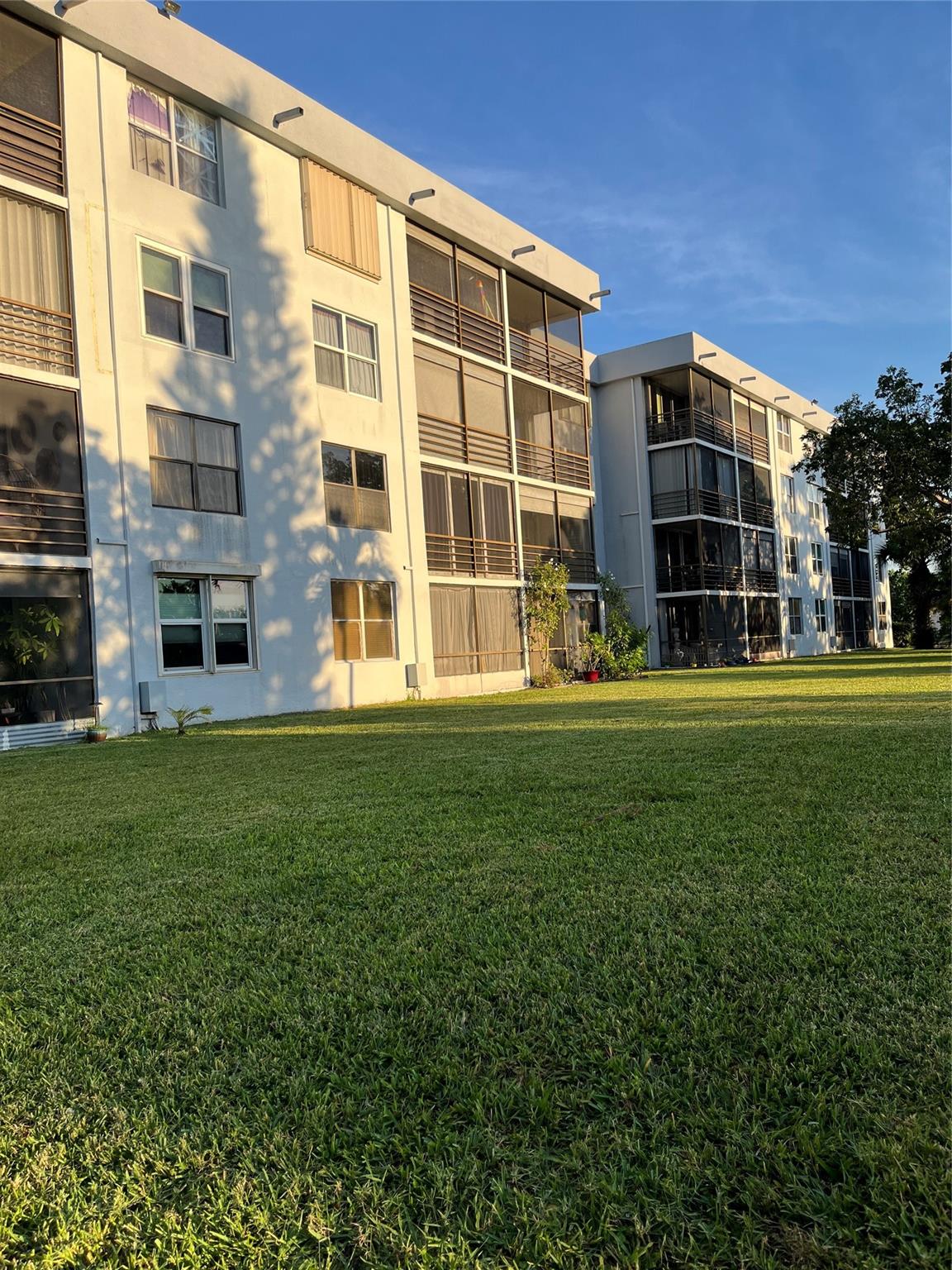 Royal Park Condominium - Residential