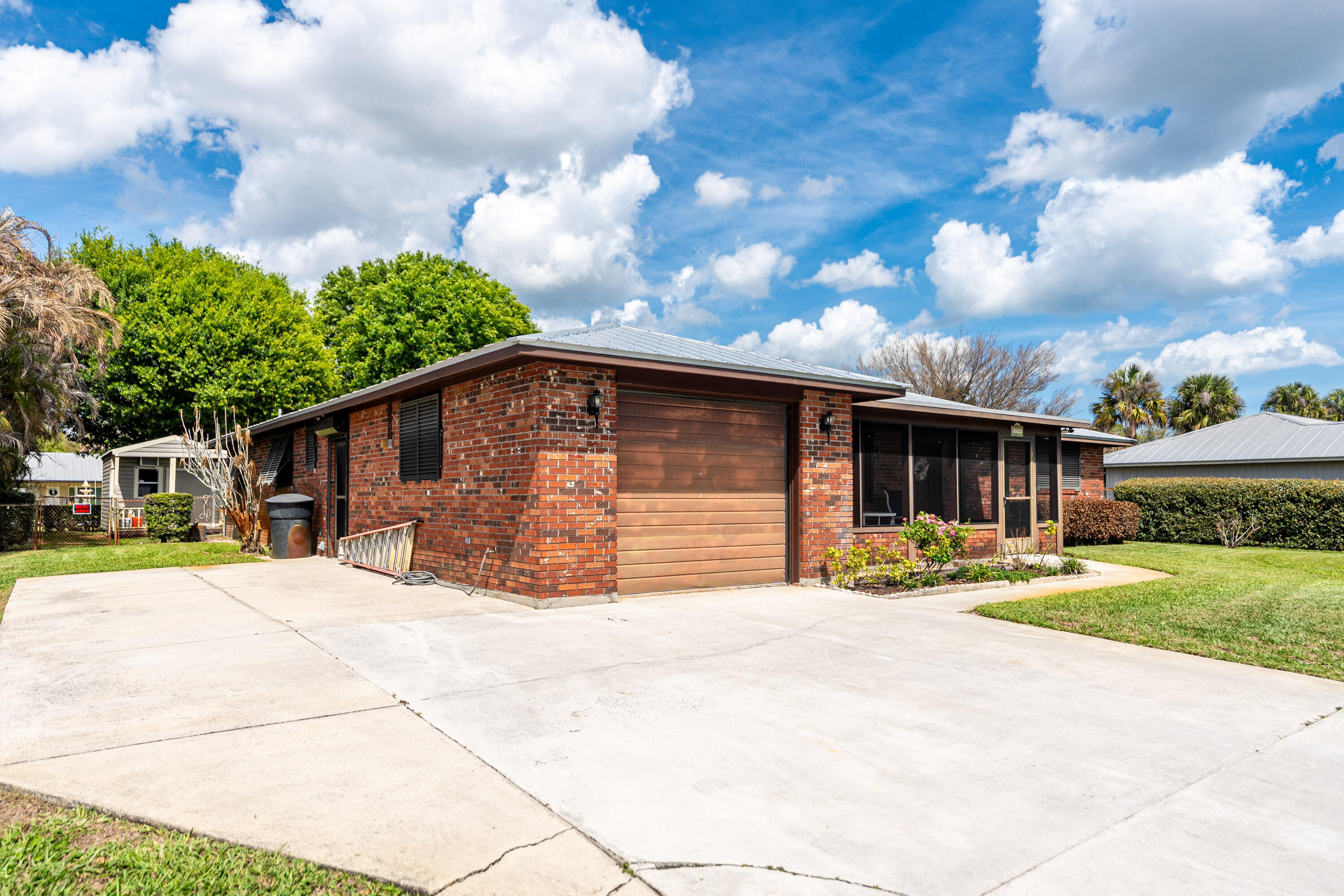 PARK TRAIL ACRES - Residential