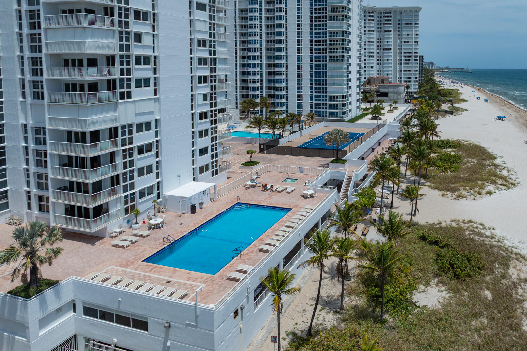 RENAISSANCE OF POMPANO BEACH - Residential