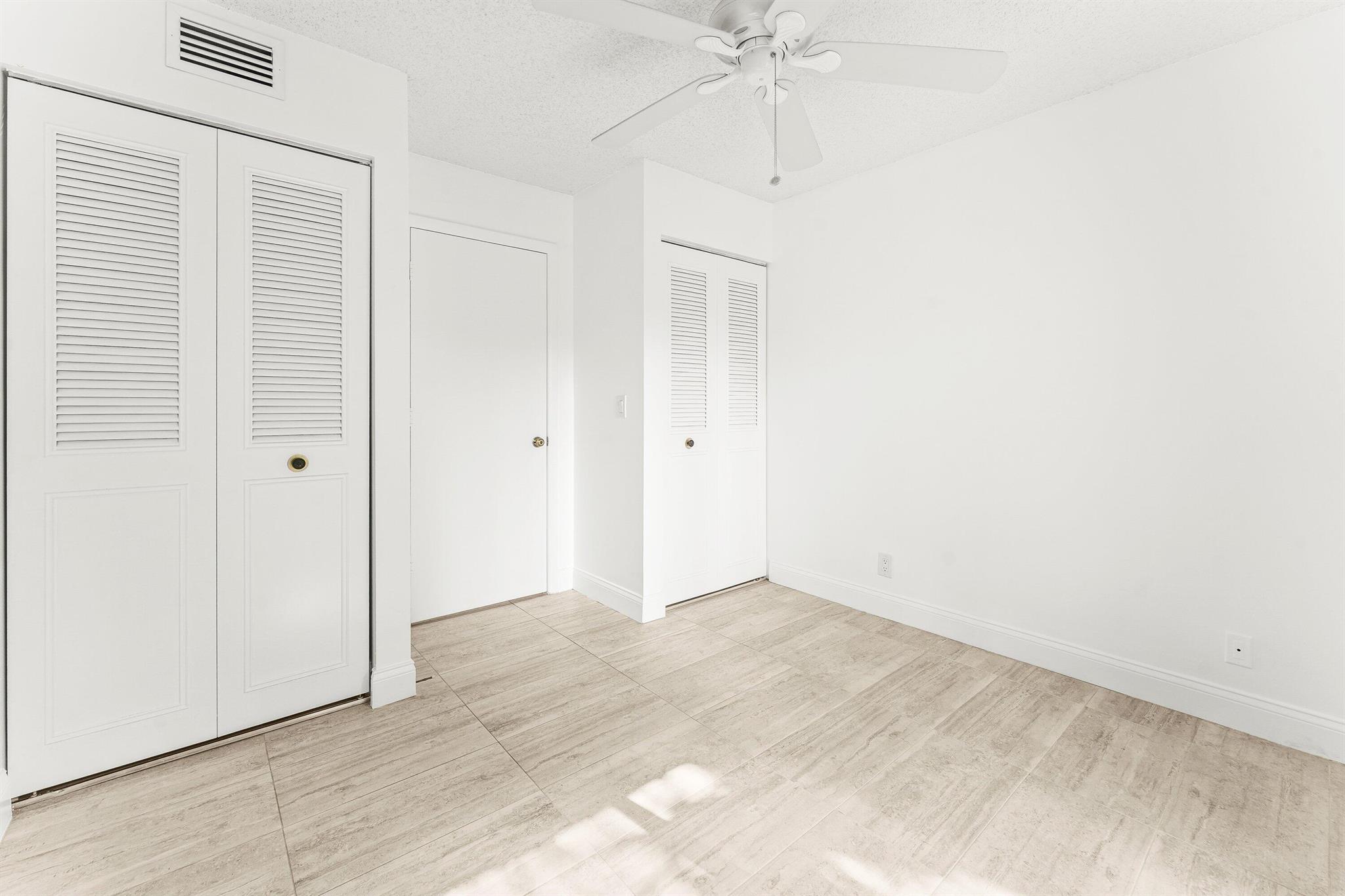 PALM CLUB VILLAGE II COND - Residential