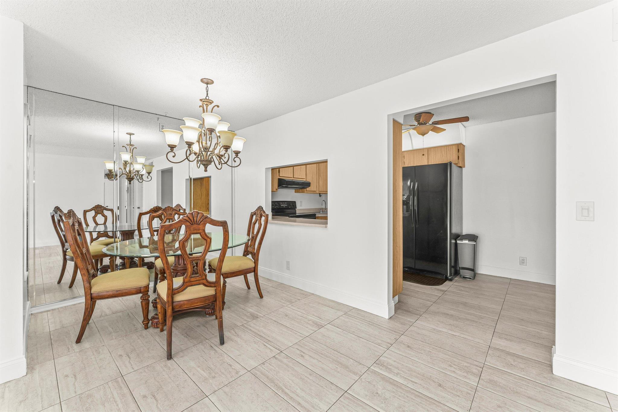 PALM CLUB VILLAGE II COND - Residential