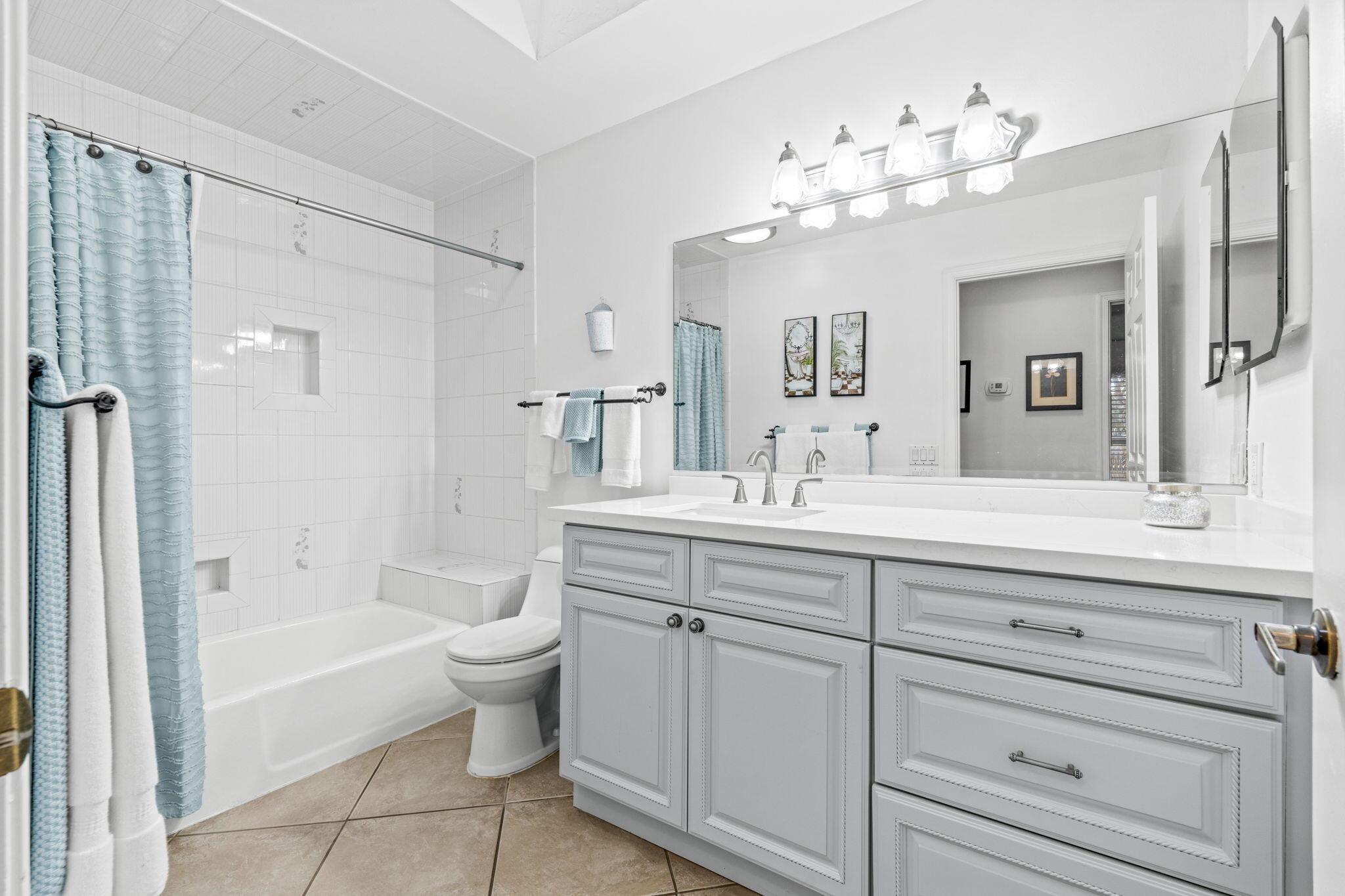 MEADOW WOOD OF THE LANDIN - Residential