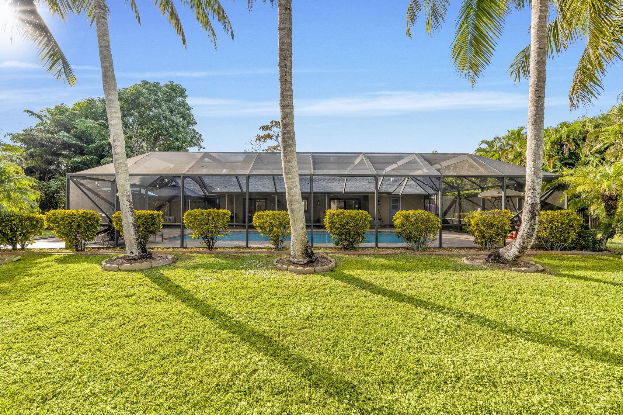 MEADOW WOOD OF THE LANDIN - Residential