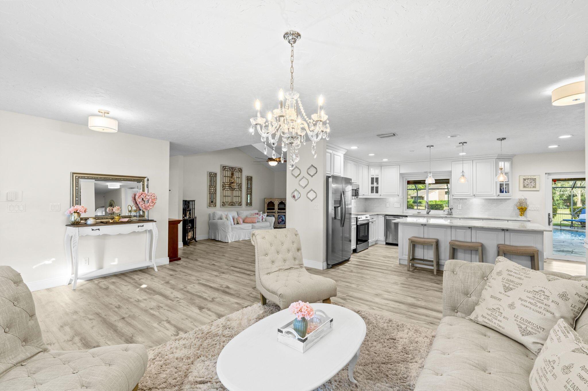 MEADOW WOOD OF THE LANDIN - Residential