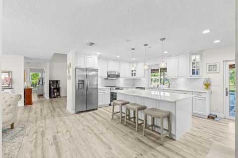 15270 Meadow Wood Drive Wellington FL 33414