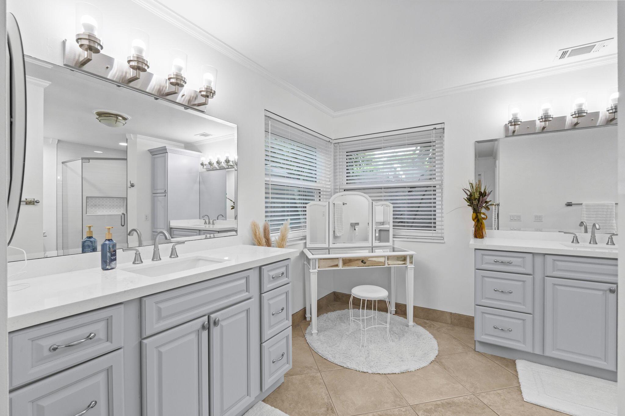 MEADOW WOOD OF THE LANDIN - Residential