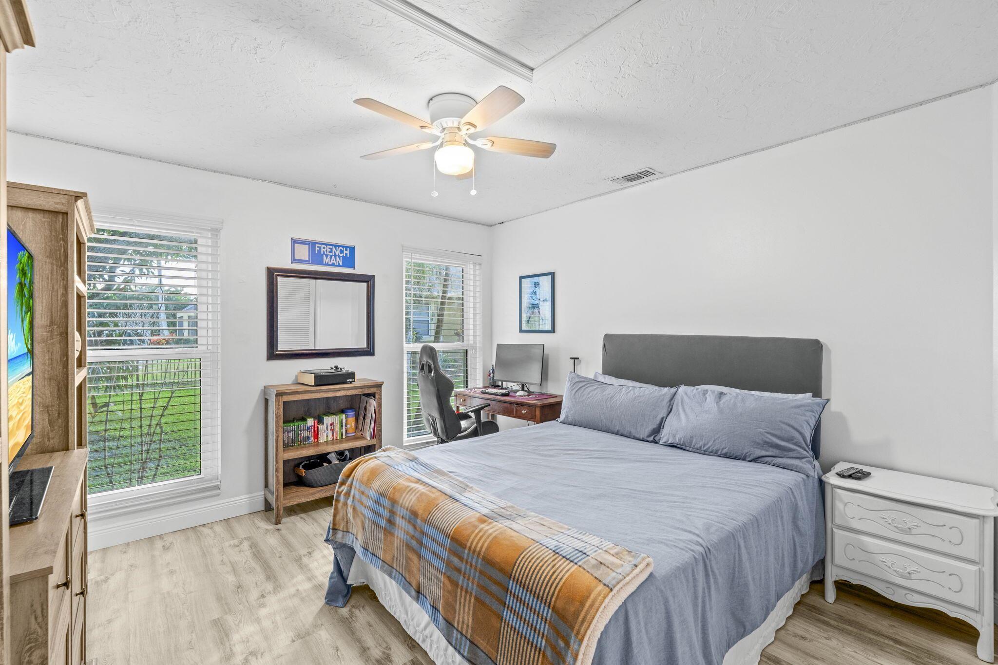 MEADOW WOOD OF THE LANDIN - Residential