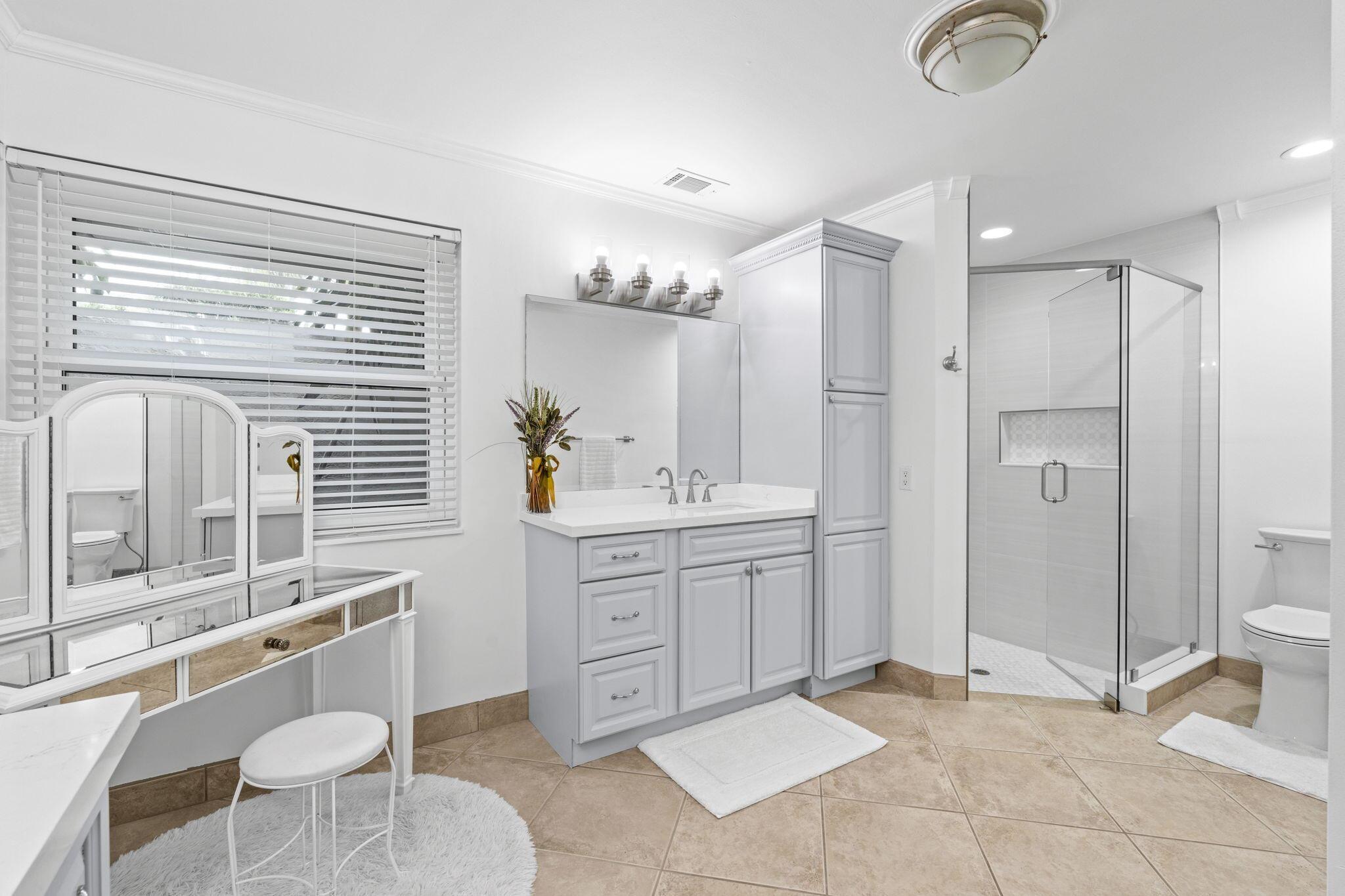 MEADOW WOOD OF THE LANDIN - Residential