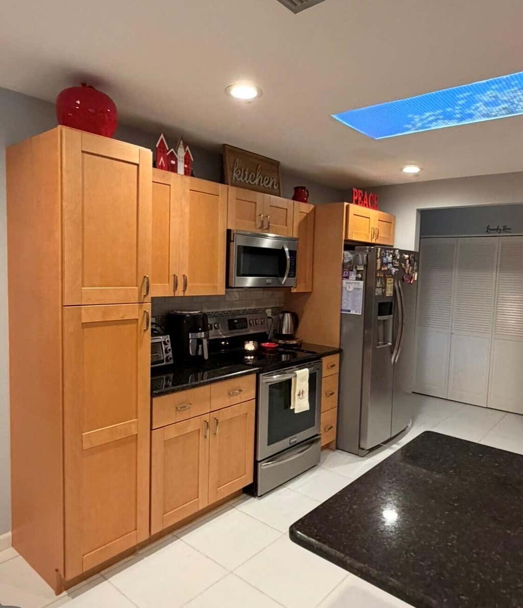 Photo of 104 W ALDEA Street, Port Saint Lucie, FL 34952 (MLS # B26060229)