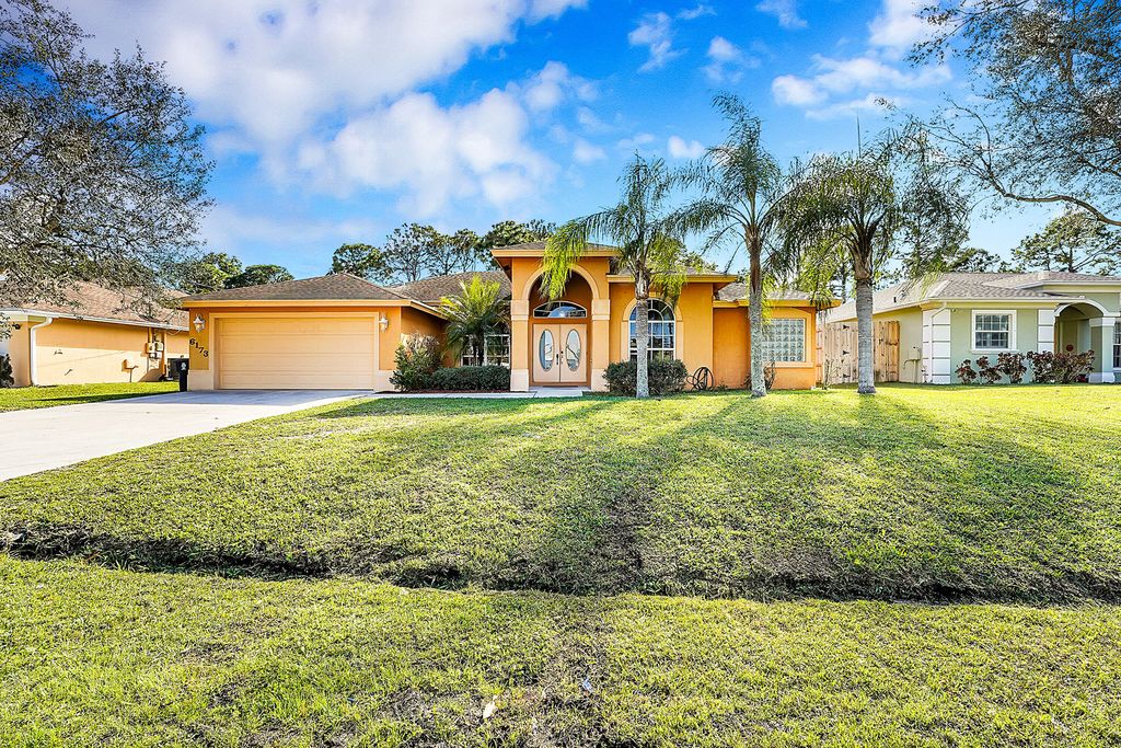 Photo of 6173 NW East Deville Circle, Port Saint Lucie, FL 34986 (MLS # B26056311)