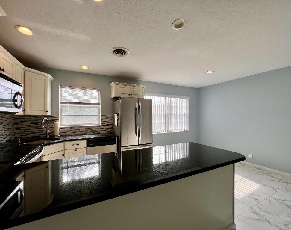 CENTURY VILLAGE - DORCHESTER CONDO - Residential Lease