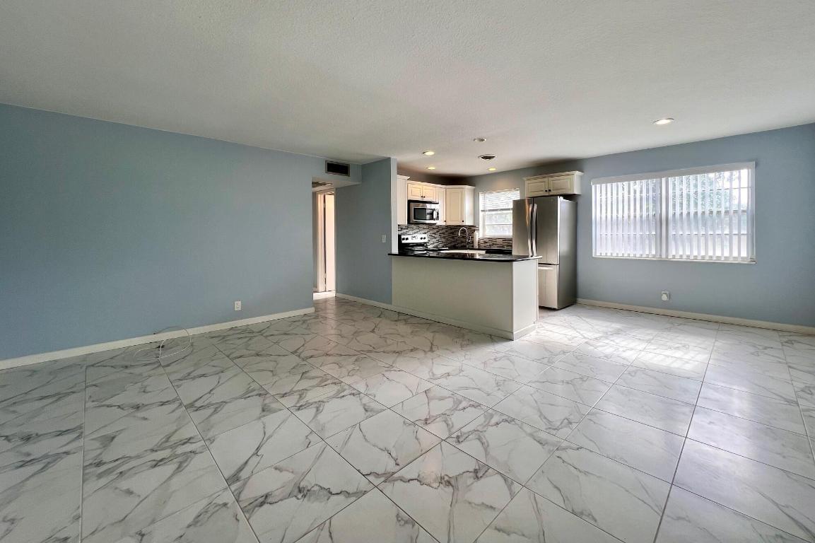 CENTURY VILLAGE - DORCHESTER CONDO - Residential Lease