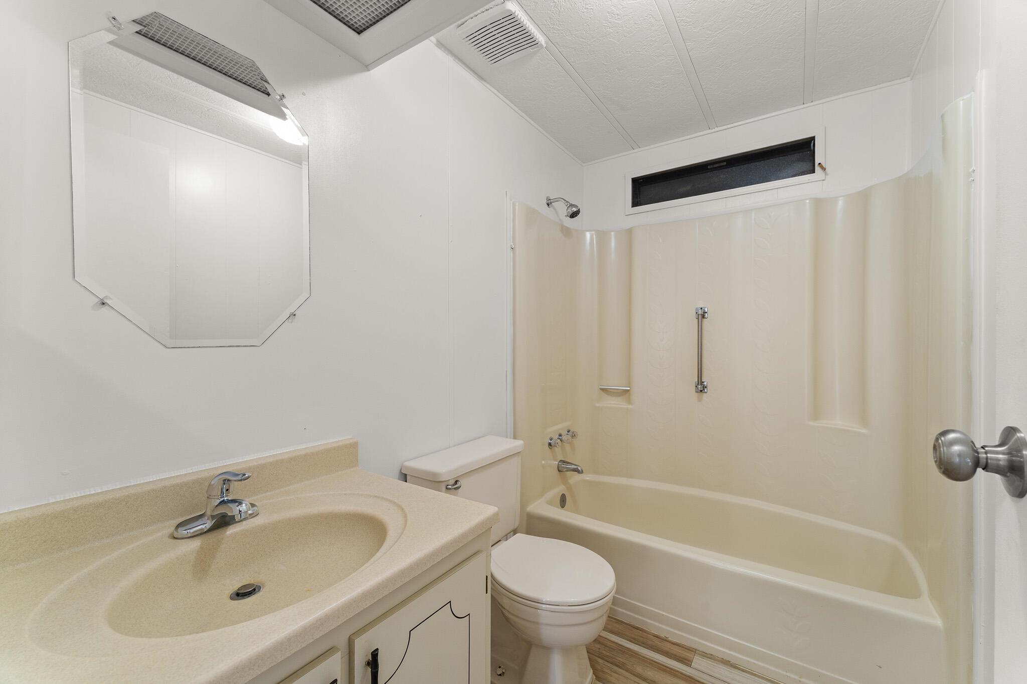 ST LUCIE FALLS (AKA RIVER - Residential