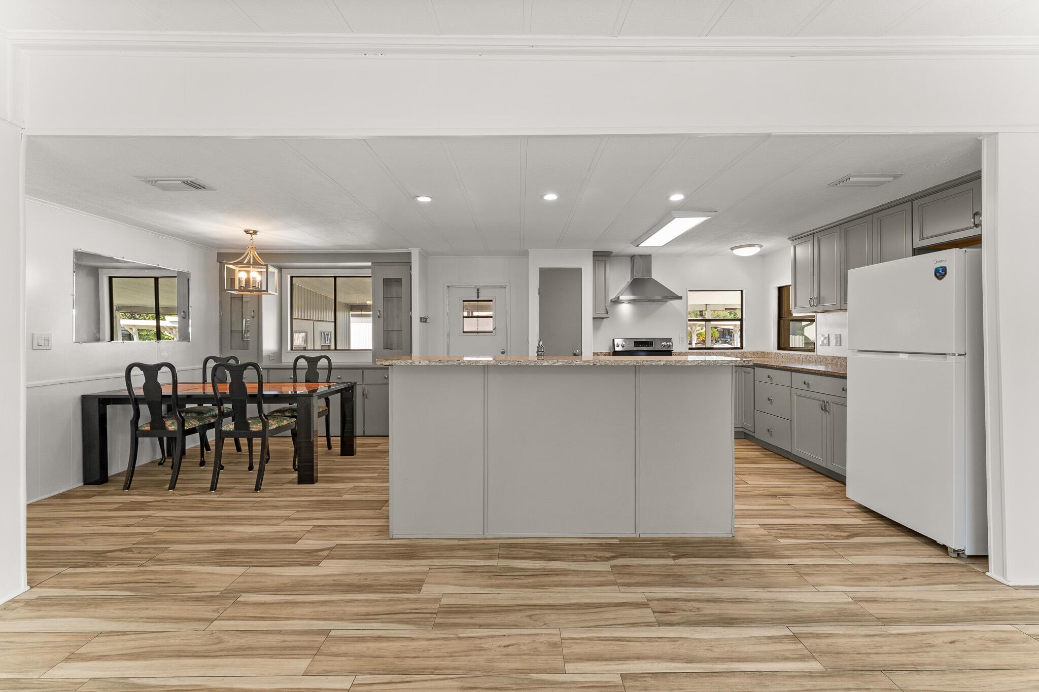 ST LUCIE FALLS (AKA RIVER - Residential