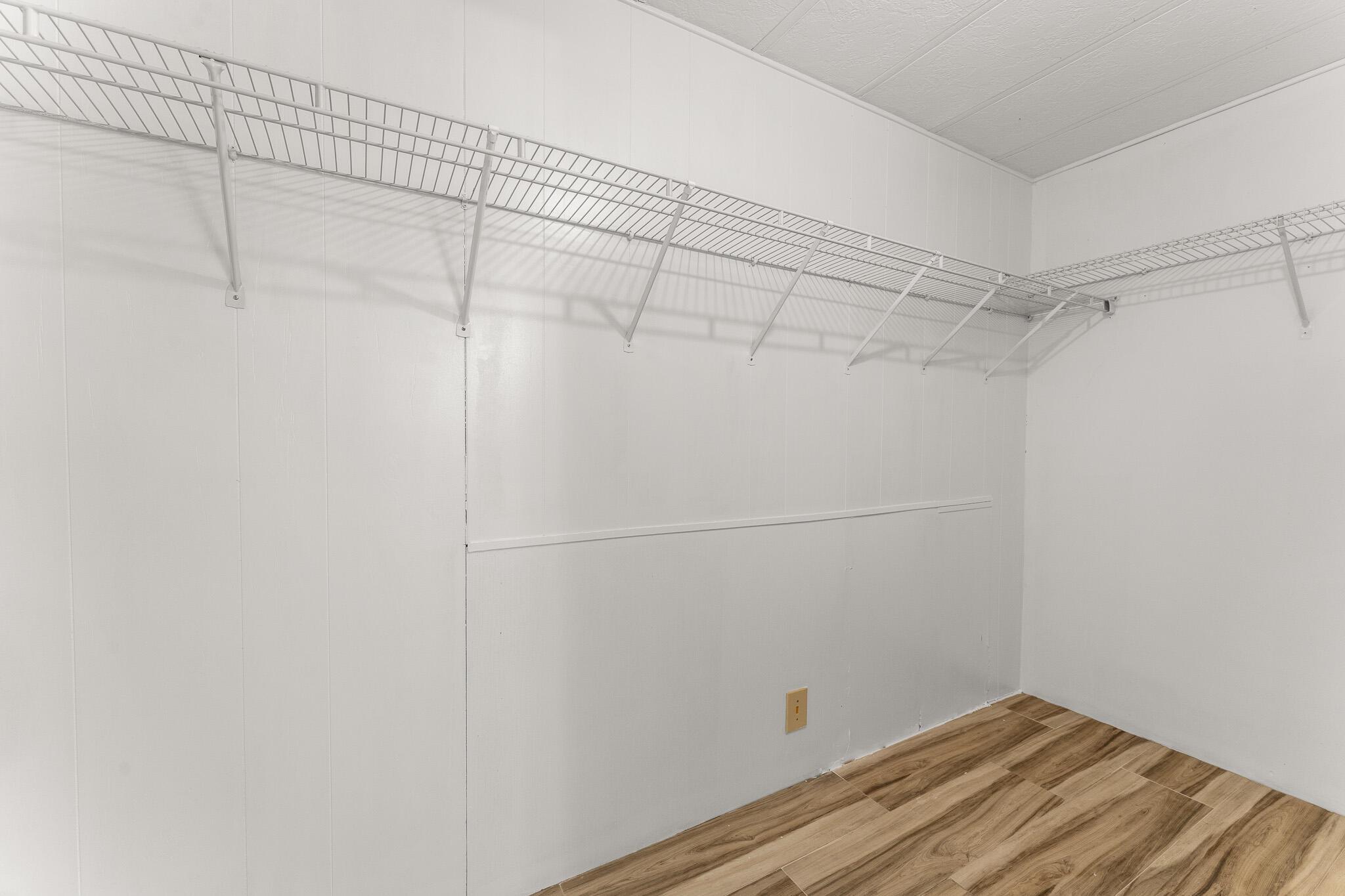 ST LUCIE FALLS (AKA RIVER - Residential