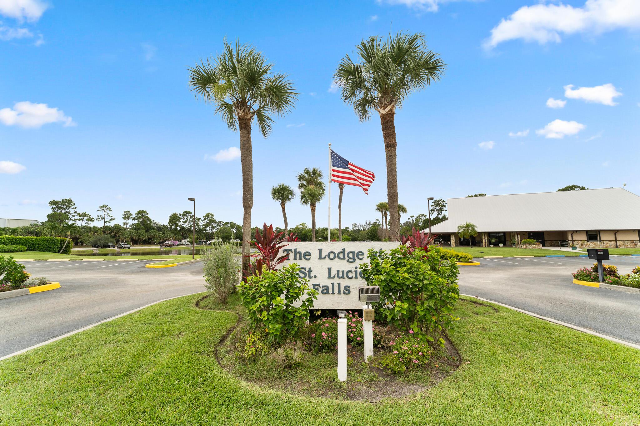 ST LUCIE FALLS (AKA RIVER - Residential