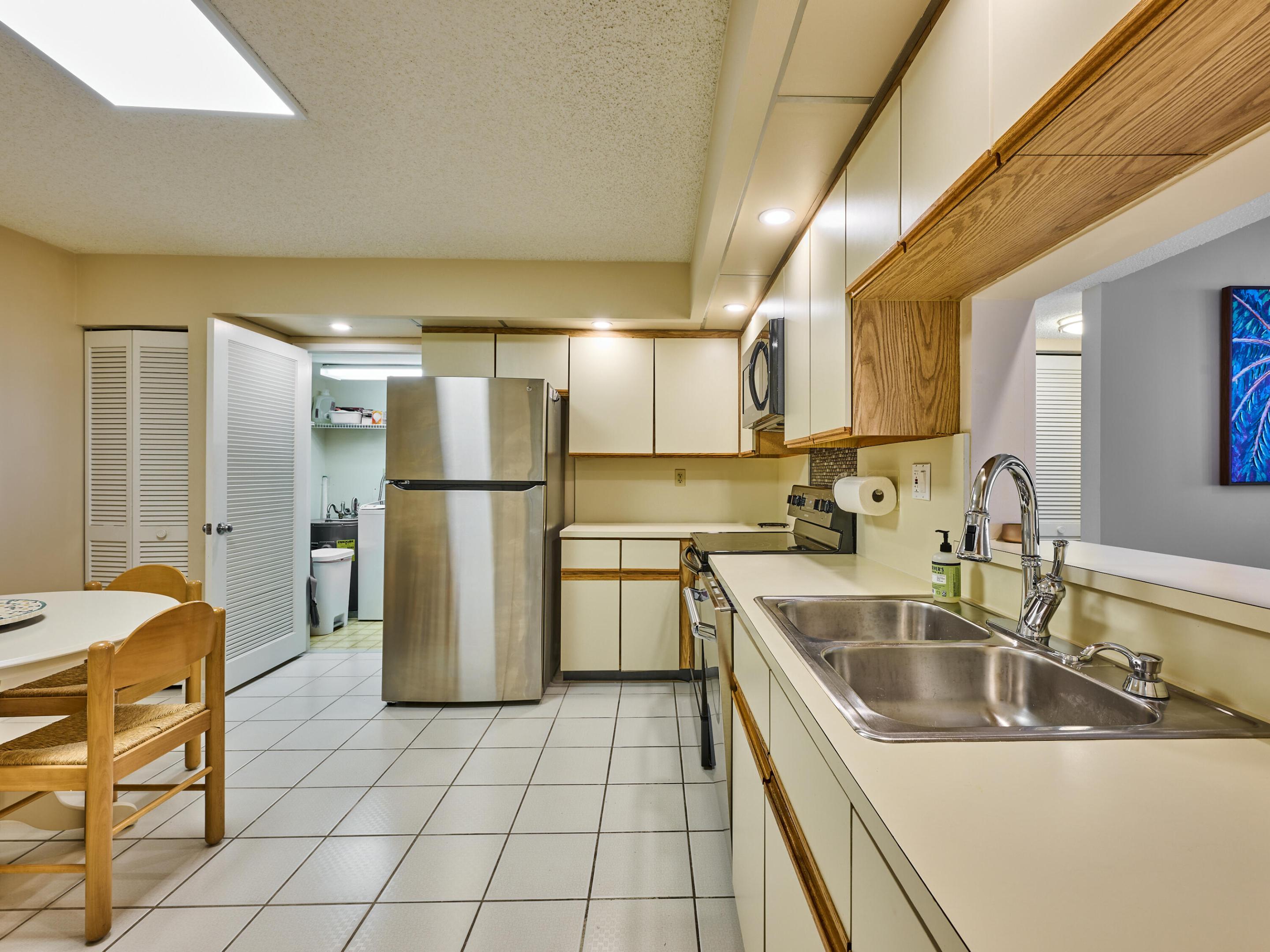 CORONADO AT HIGHLAND BEACH - Residential Lease