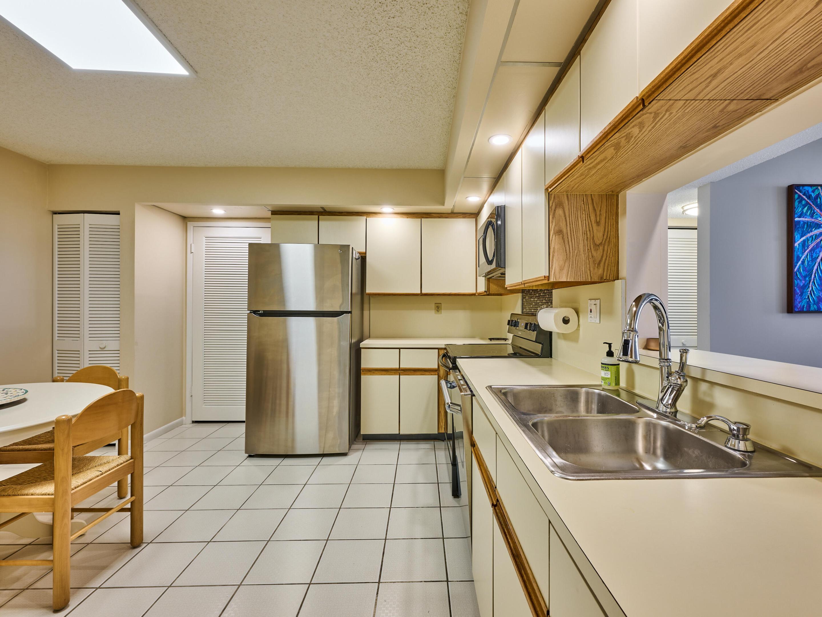 CORONADO AT HIGHLAND BEACH - Residential Lease