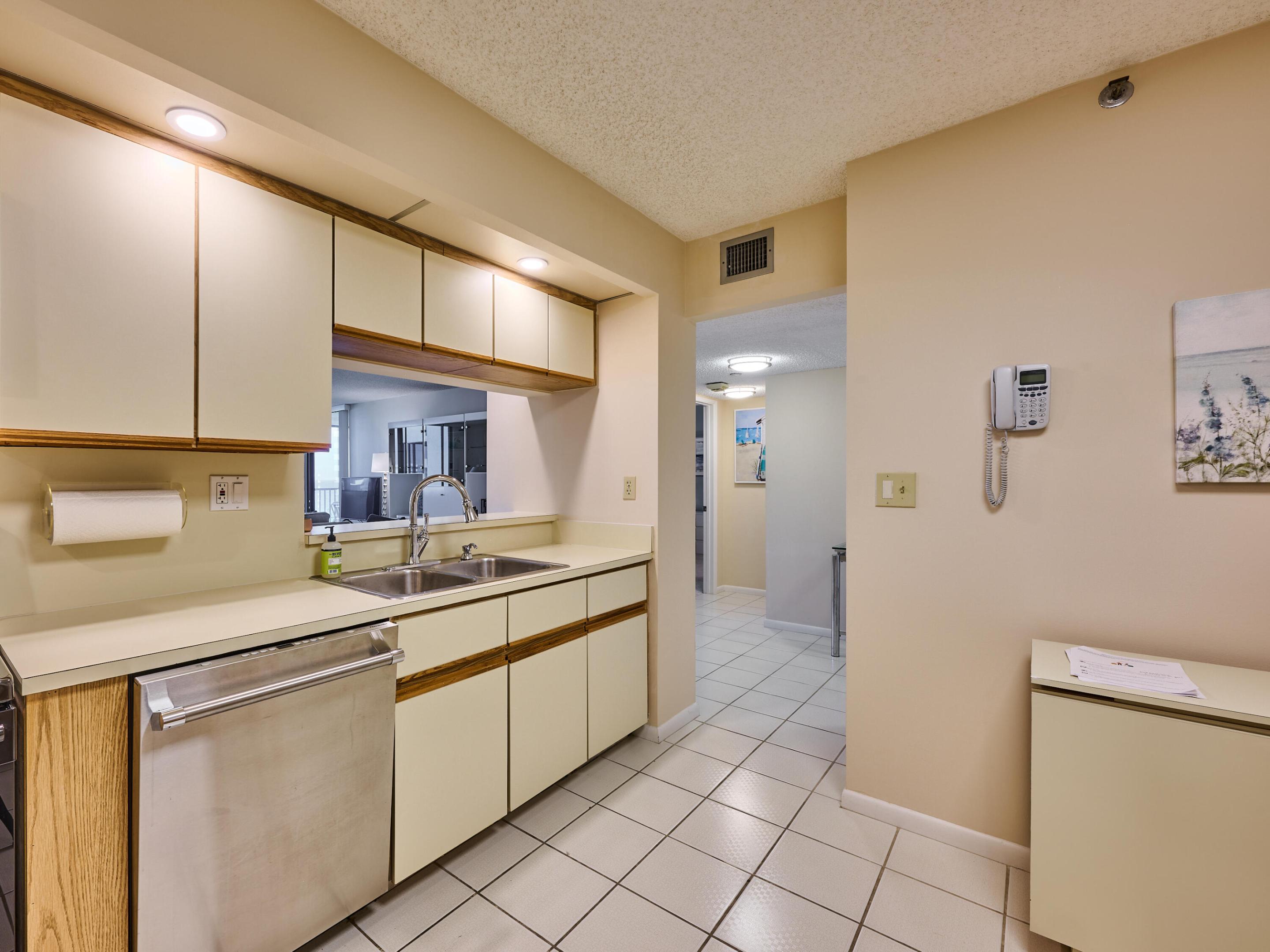 CORONADO AT HIGHLAND BEACH - Residential Lease