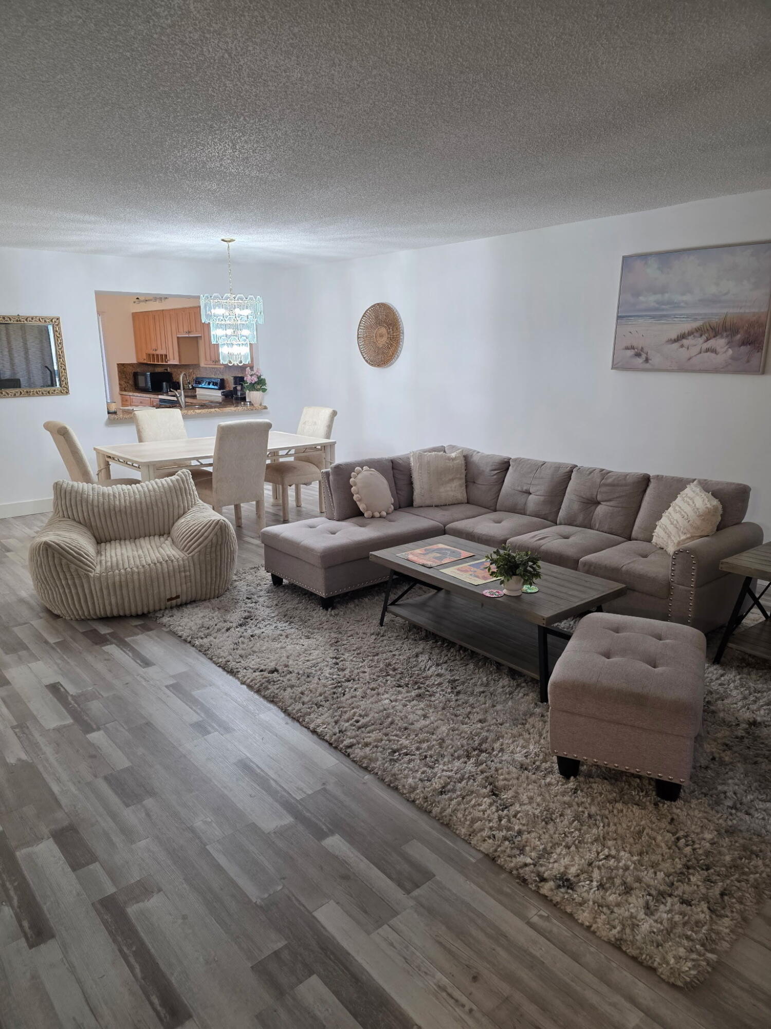 11142 Green Lake Drive 202