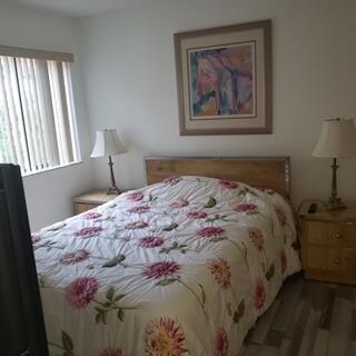 GREEN LAKES CONDO 1 THRU 21 OR3248P1 - Residential