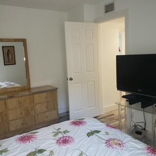 GREEN LAKES CONDO 1 THRU 21 OR3248P1 - Residential