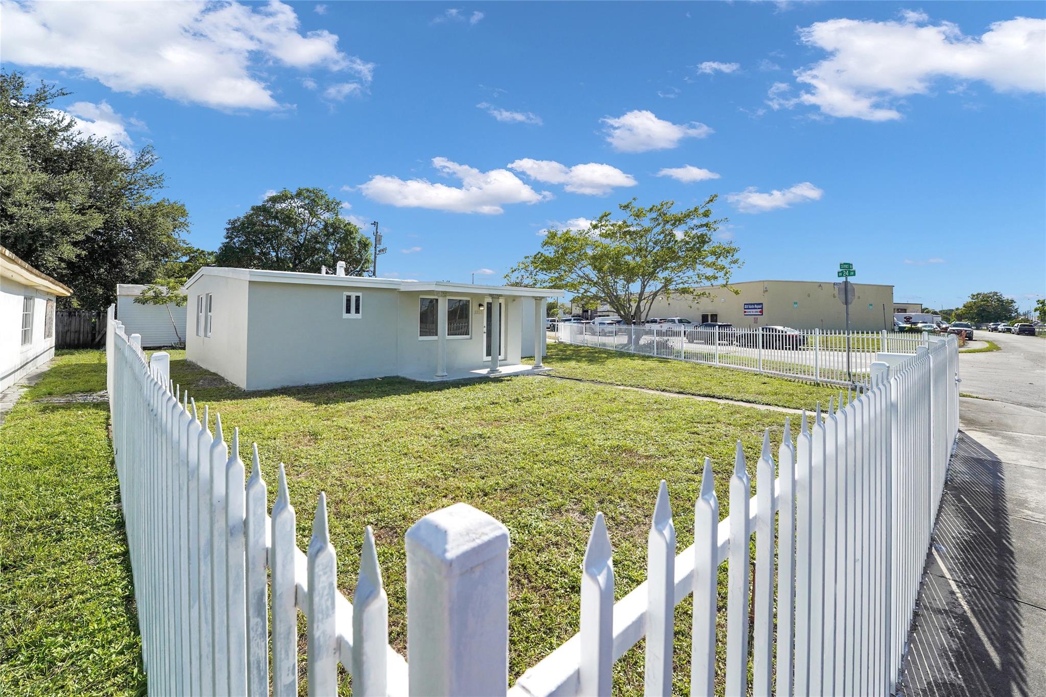 MAGNOLIA GARDENS CONSOLID - Residential