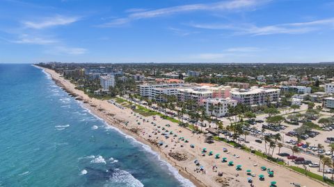 A home in Deerfield Beach