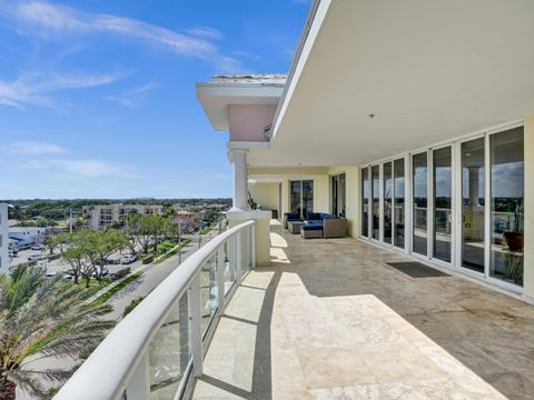 A home in Deerfield Beach