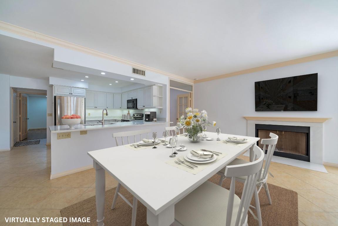 JUPITER HILLS VILLAGE CONDO - Residential