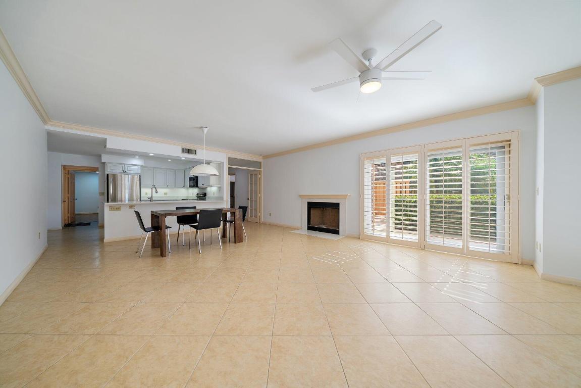 JUPITER HILLS VILLAGE CONDO - Residential