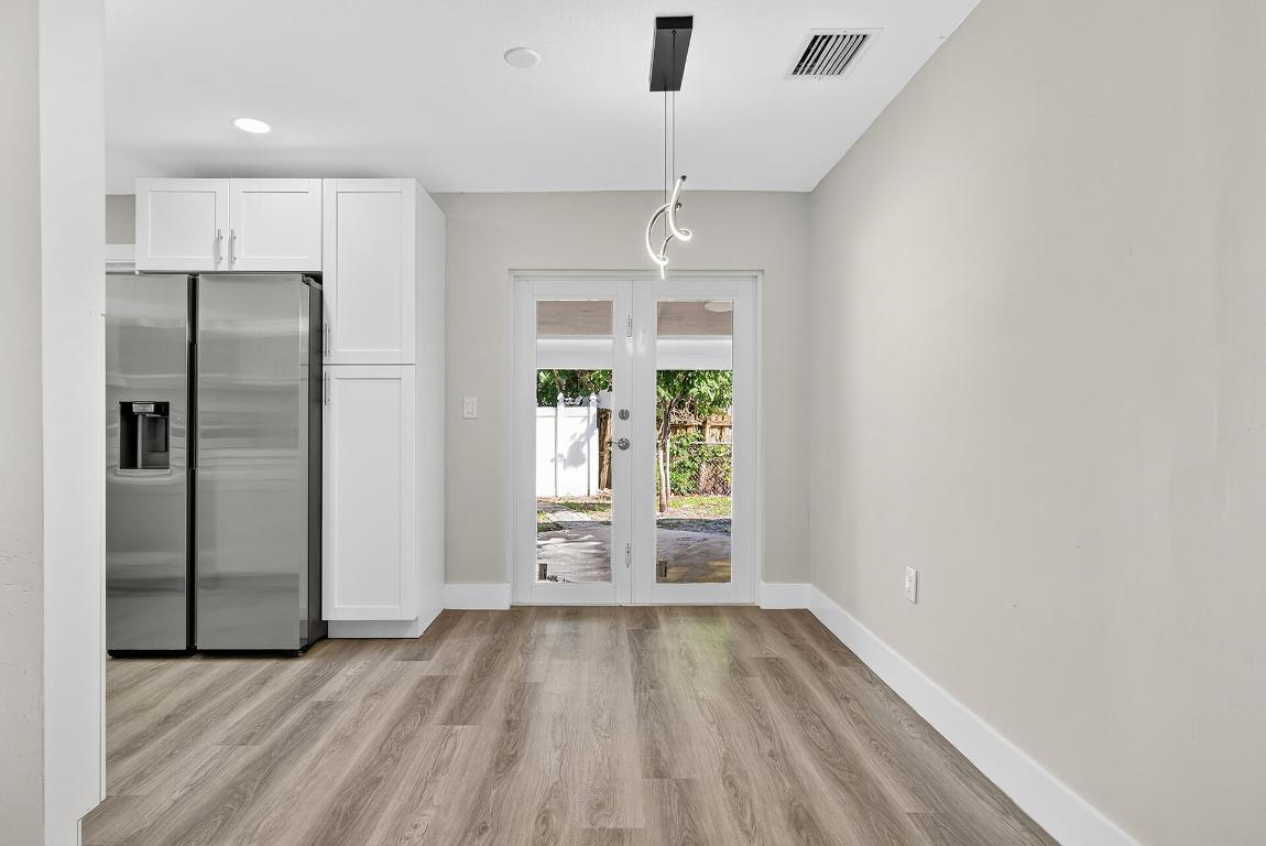 4358 Palm Ave Avenue