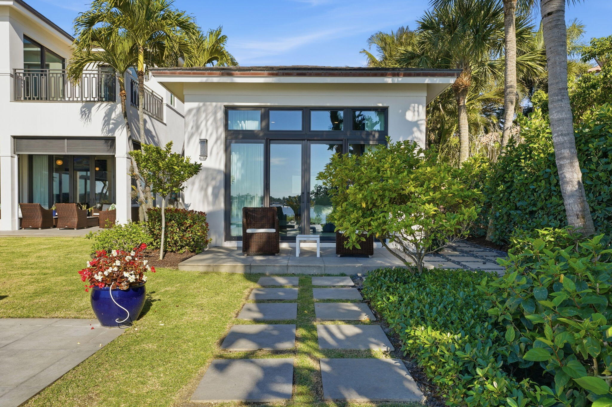 Hypoloxo Island - Residential