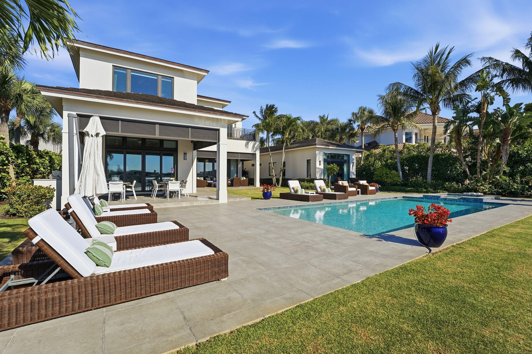 Hypoloxo Island - Residential