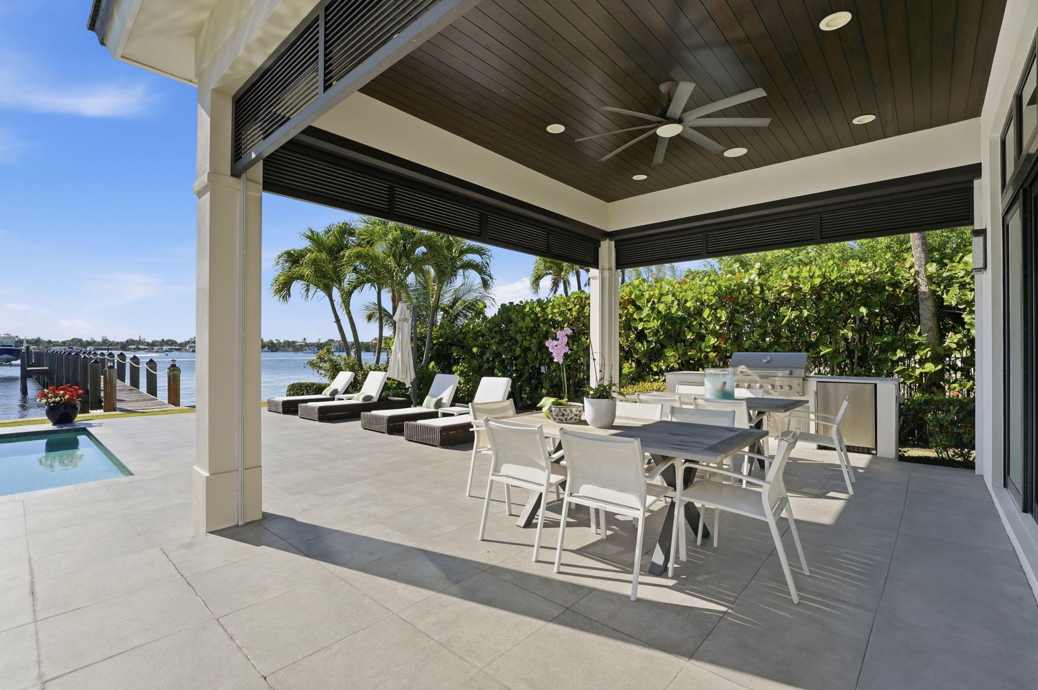 Hypoloxo Island - Residential